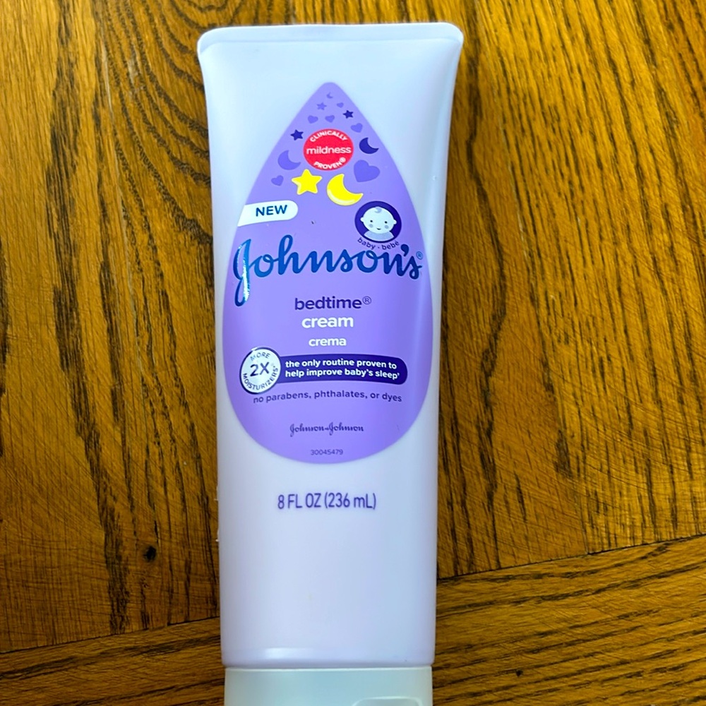 Johnson’s bedtime cream no parabens dyes or phthalates 8 fl oz